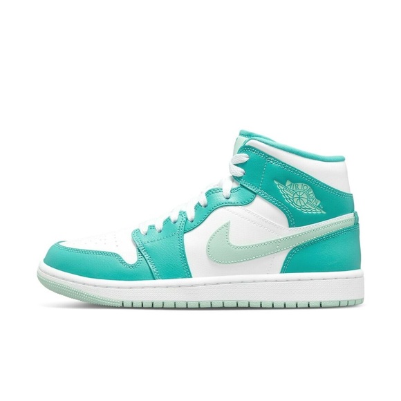 Nike Women Jordan 1 Mid Washed - Picture 5 of 5